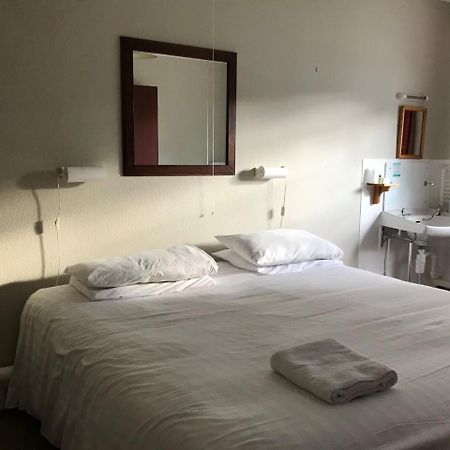 Lambert Manor Hotel Грейндж-овер-Сандс Экстерьер фото